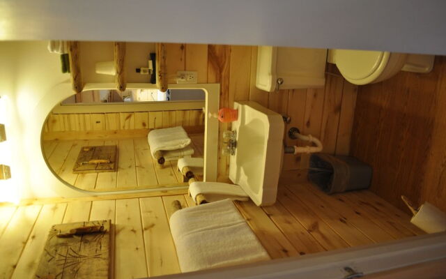 The Cedaredge Lodge