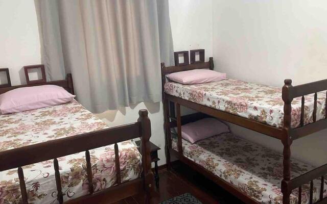 pousada/ quarto com 2 beliches ideal para empresas