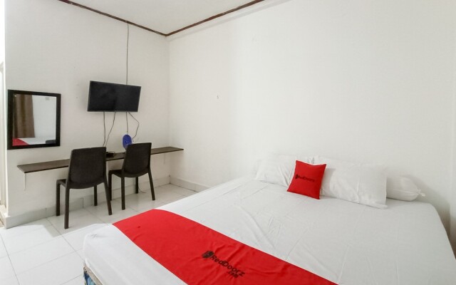 RedDoorz @ Al Muhajir Homestay Kendari