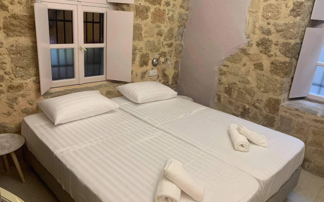 Attiki Hotel