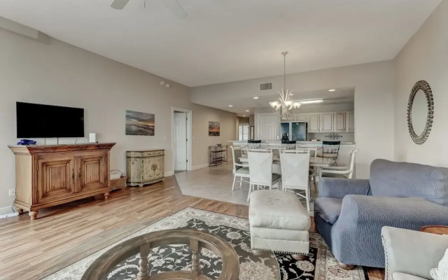 Top Floor Beach View Condo Ocean Park 409