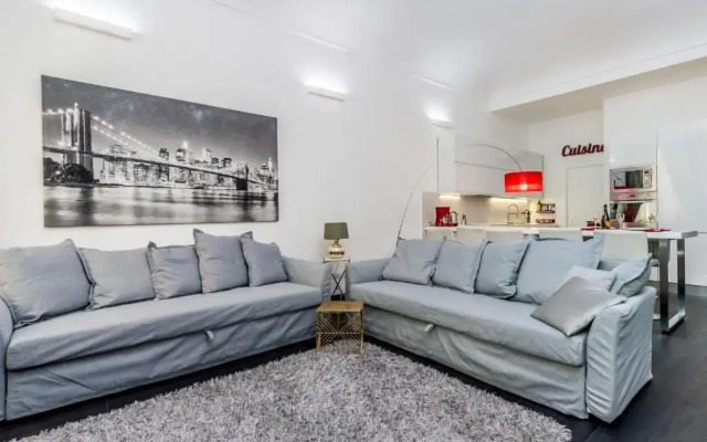 Elegant House Via Pia