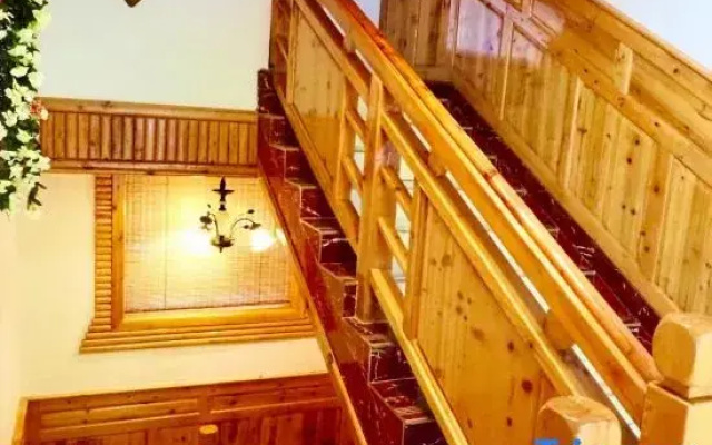 Jinuo Shanzhuang Hostel