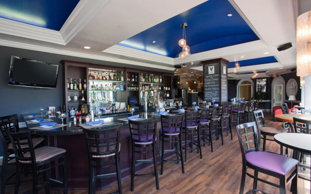 Hampton Inn & Suites Stamford