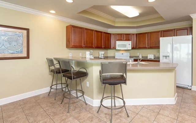 Phoenix Ix 1405 3 Bedroom Condo