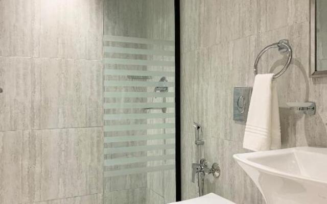 Kease Arid H -9 Luxury Gold Balcony XZ19