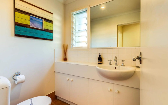 Hyams Seaside Apartment 4pm Check Out Sundays