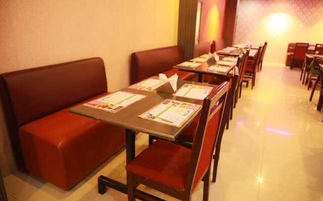 Hotel Aditya Grand