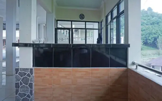 OYO 92966 Villa Bukit Awan