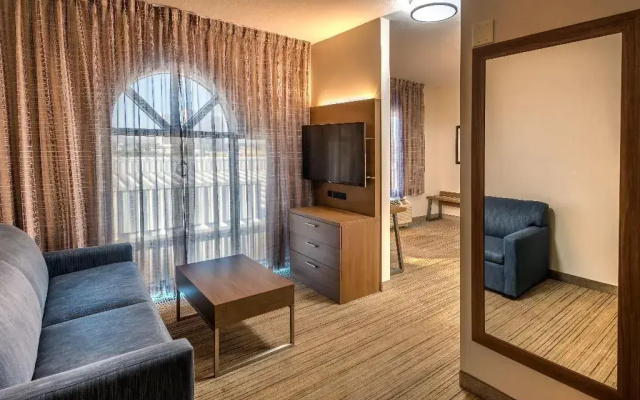 Holiday Inn Express And Suites - Reno Airport