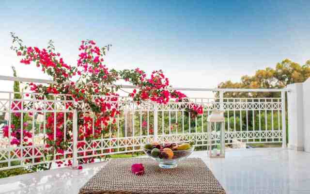 Gerakas Belvedere Hotel & Luxury Suites