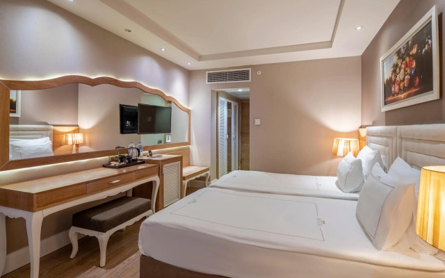 Bellis Deluxe Hotel