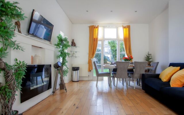 3 bed House Camberwell With Private Garden