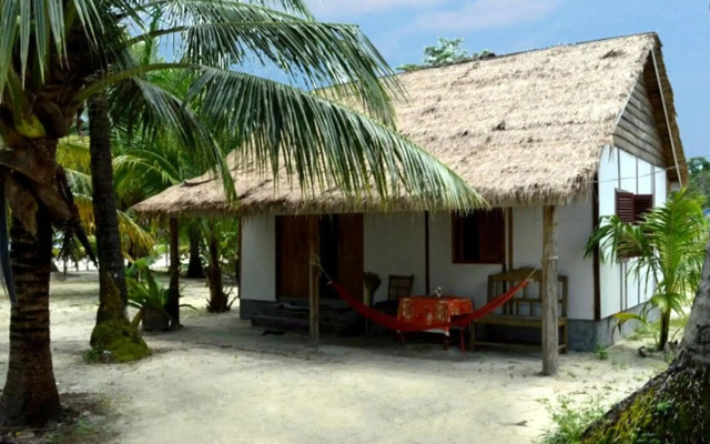 Palm Beach Bungalow Resort