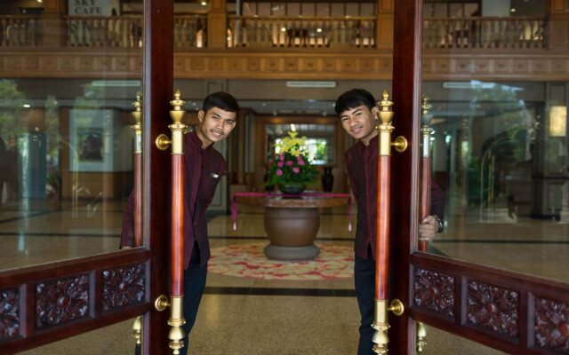 Angkor Howard Hotel