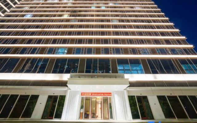 Z-Club Hotel(Tanglang Subway Station Branch)