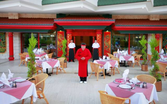 Rai Premium Tekirova Hotel