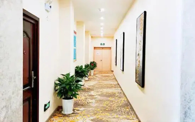 Longqiao Hotel (Yichang Yiting Three Gorges Airport)