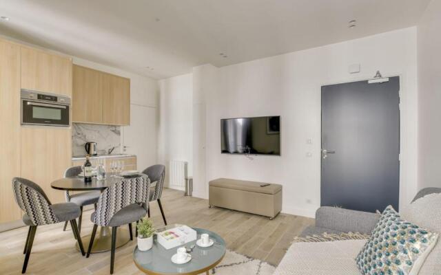 152 Suite Sylvie Superb Studio PMR Paris
