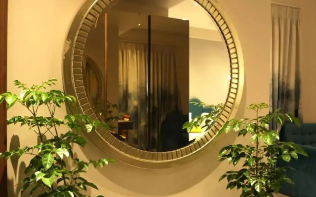 The Excellency by OYO Rooms