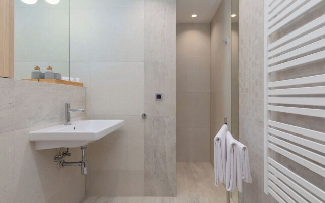 Solaris 25 m to the Beach by Renters