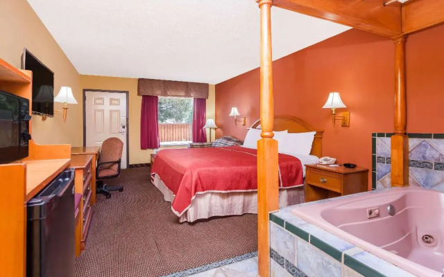 Travelodge By Wyndham Chattanooga Hamilton Place