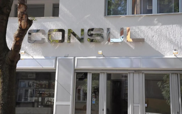 Garni Hotel Consul