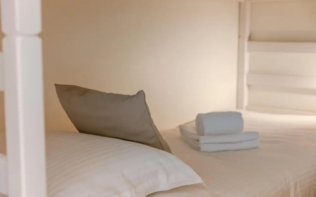 Trendy Apartment for 4 at 200m From the Coastline