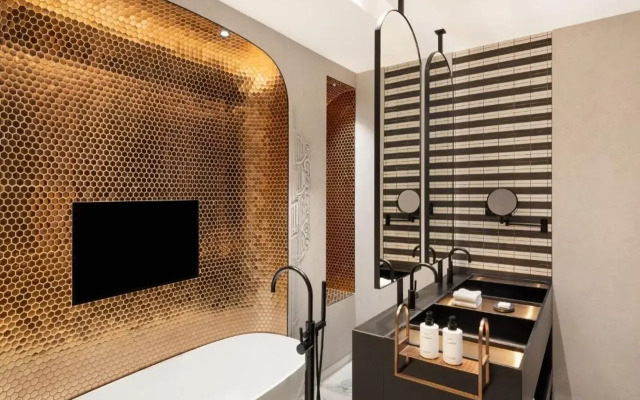 Paragraph Freedom Square, A Luxury Collection Hotel, Tbilisi
