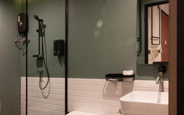 The Singha Hotel - Korat