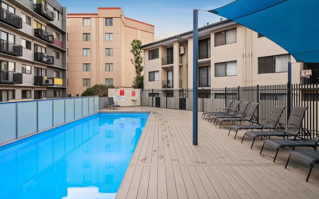 Bespoke East Perth - Sleeps 2 - Superior Wifi