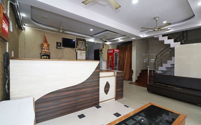 OYO 19004 Hotel Gagan