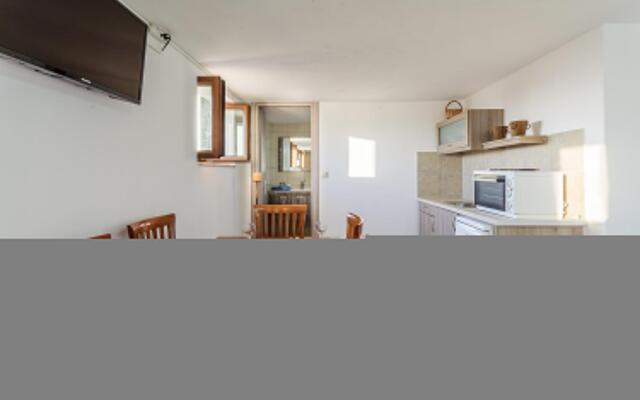 Mani Summer Escape - Spacious Home, Fully equipped