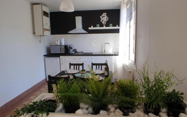 Au 36, Les Apparts Hotel Joigny