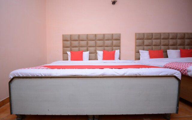 Hotel Kingsley By OYO Rooms