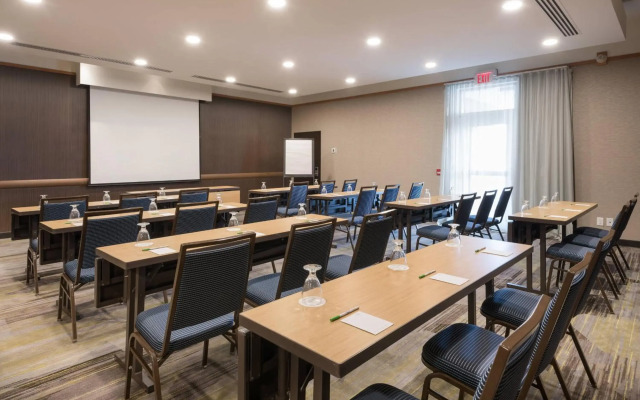 Courtyard by Marriott Toronto Vaughan