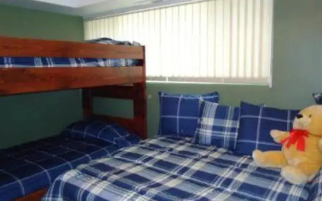 RedAwning Bear Nine Lodge #1309