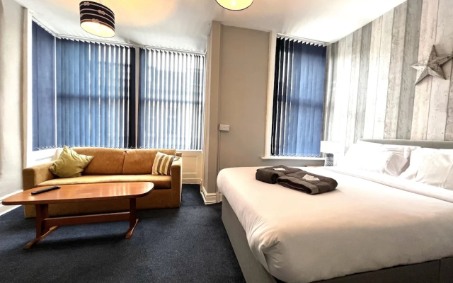 Central Cove Guesthouse