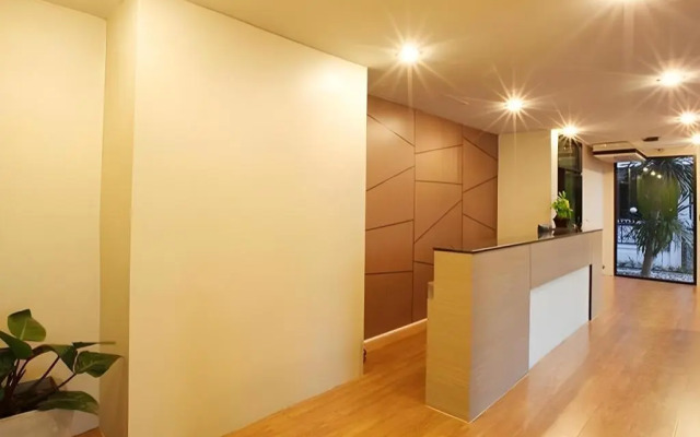 The Plubpla Serviced Apartment