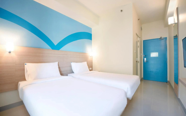 Hop Inn Hotel Aseana City