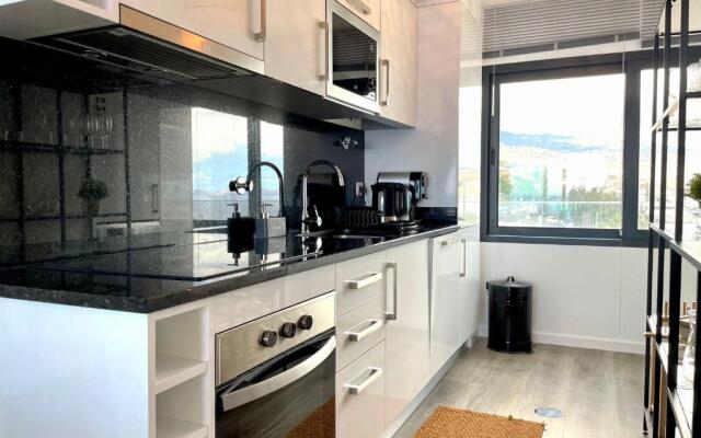 Ocean Cliff Apartment