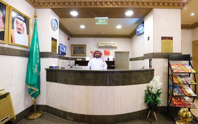 OYO 246 Hotel Hadeel Al Motamayezah