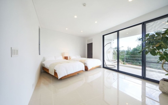 E-horizon Resort Premium SESOKO B – Guest Rooms – Motobu