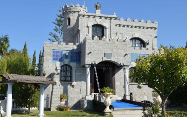 El Castillo De Galindo Beach