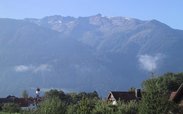 Sonnenhof Mieming Apartments & Zimmer