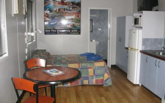 Ivanhoe Village Caravan Resort