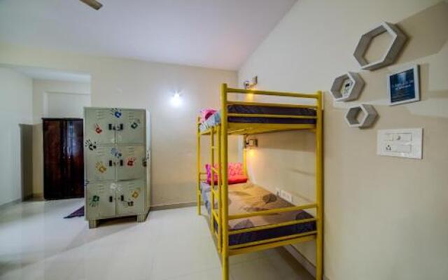 Beehive Hostel