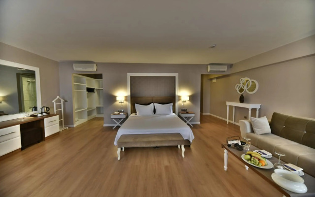 North Point Hotel