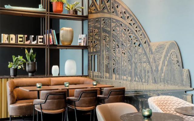 Motel One Köln-Altstadt