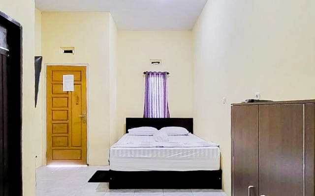 RedDoorz @ Morowali Sulawesi Tengah – Guest Rooms – Keurea